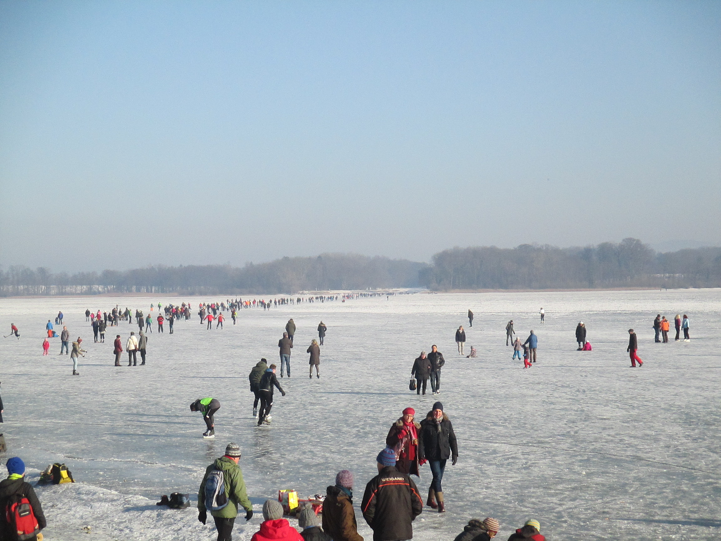 chiemsee_zugefroren2.jpg