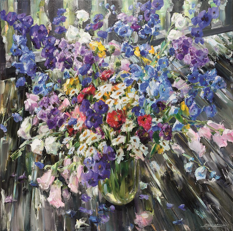 Bei dem Workshop für Erwachsene werden unter Anleitung der Künstlerin Ekaterina Zacharova Blumenstilleben gemalt. Bildrechte: © Raphael Lichius