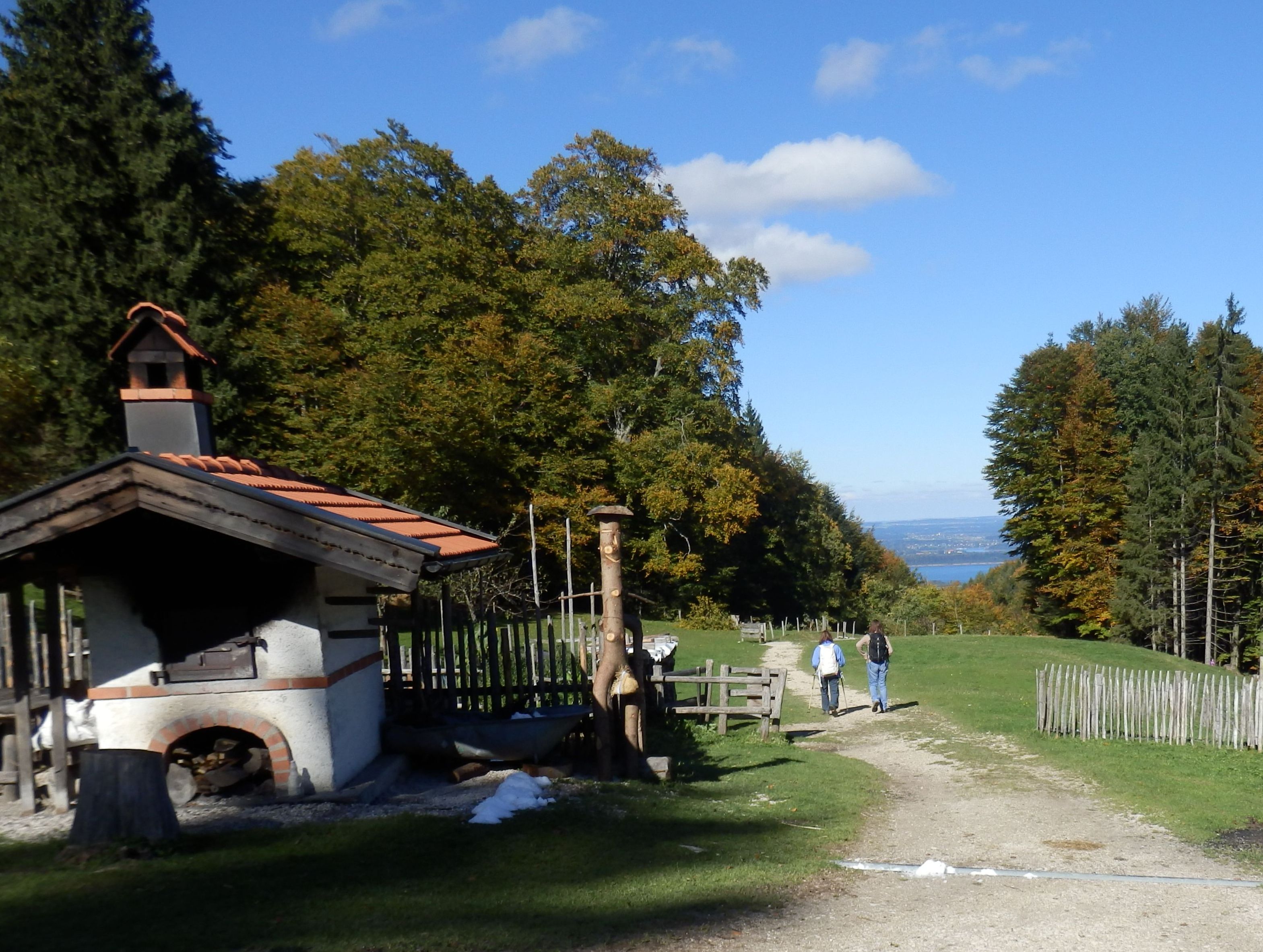 Blick von der Hefteralm zum Chiemsee