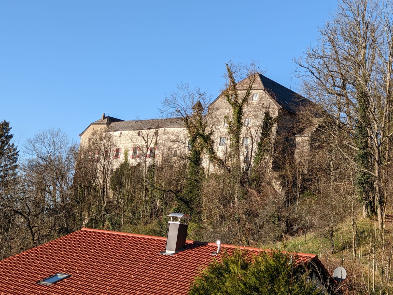 die Burg Marquartstein