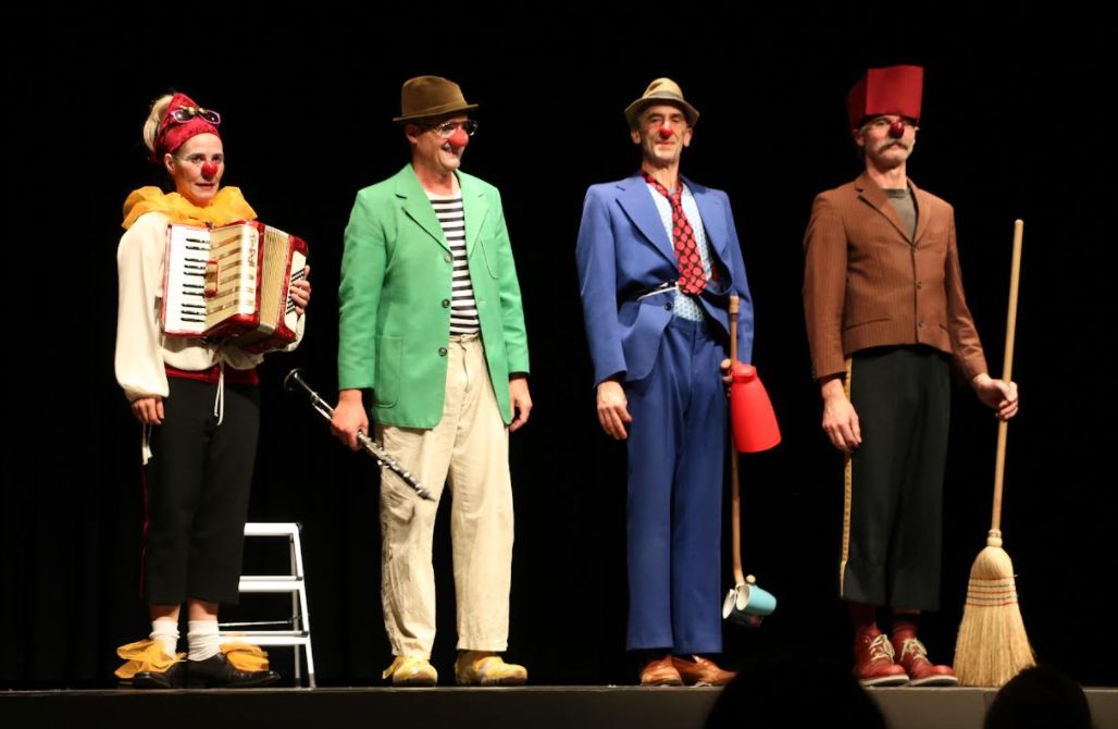 Pepela-Clowns ernten viel Applaus im Chiemsee Saal.Bildrechte: Prien Marketing GmbH